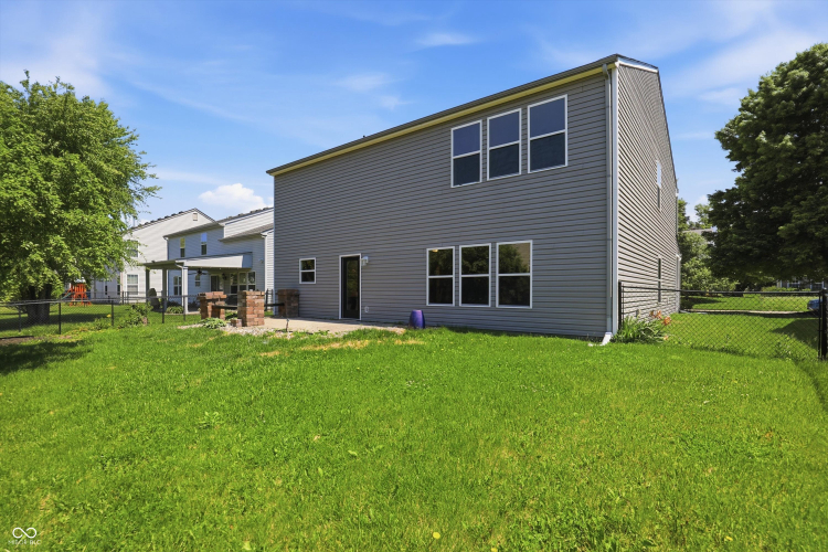 Listing Image 19