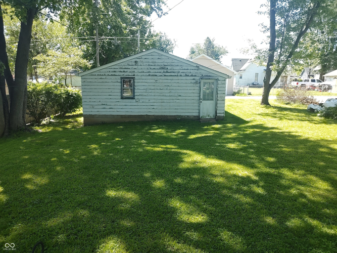 Listing Image 3