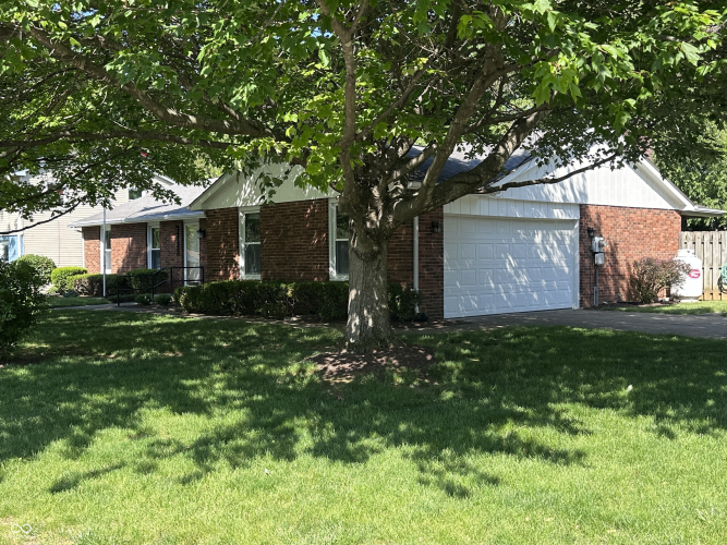 Listing Image 11