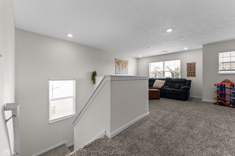 Listing Image 37