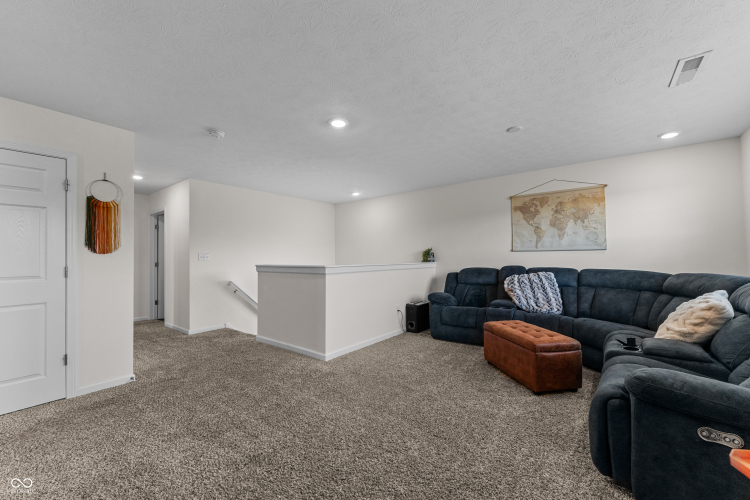 Listing Image 39