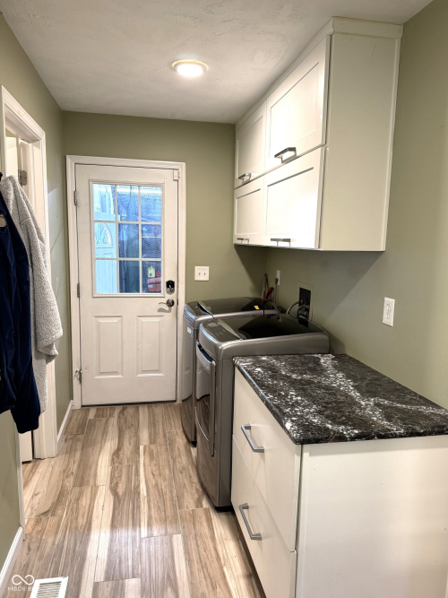 Listing Image 16