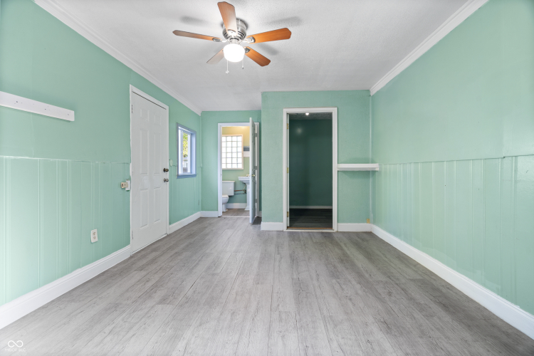 Listing Image 17