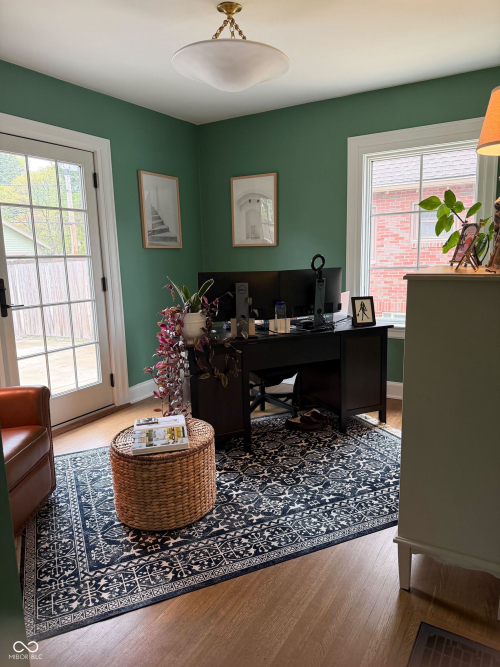 Listing Image 10
