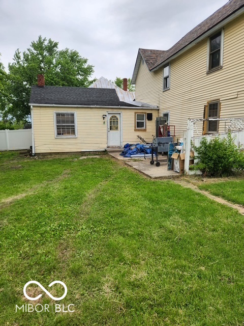 Listing Image 3