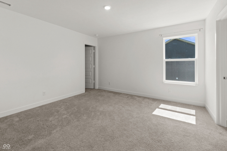 Listing Image 40