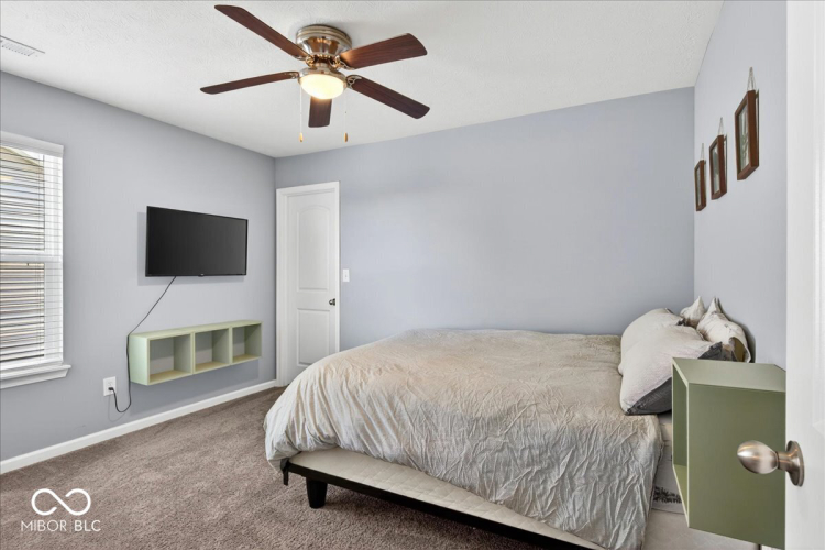 Listing Image 24