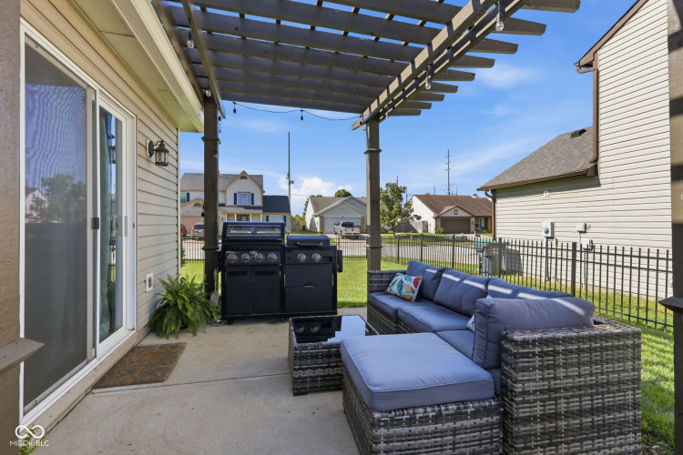 Listing Image 33