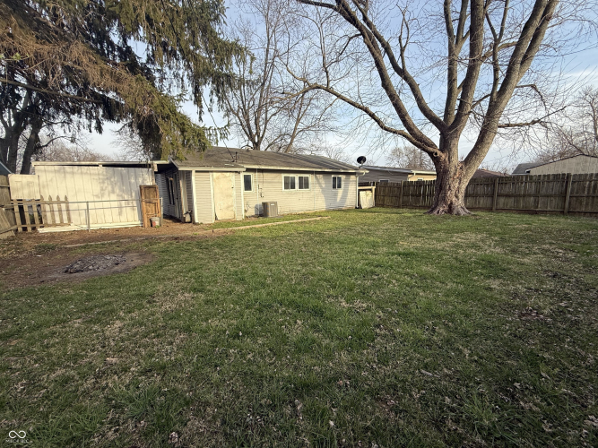 Listing Image 12
