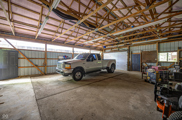 Listing Image 32