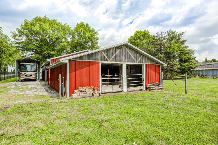 Listing Image 36