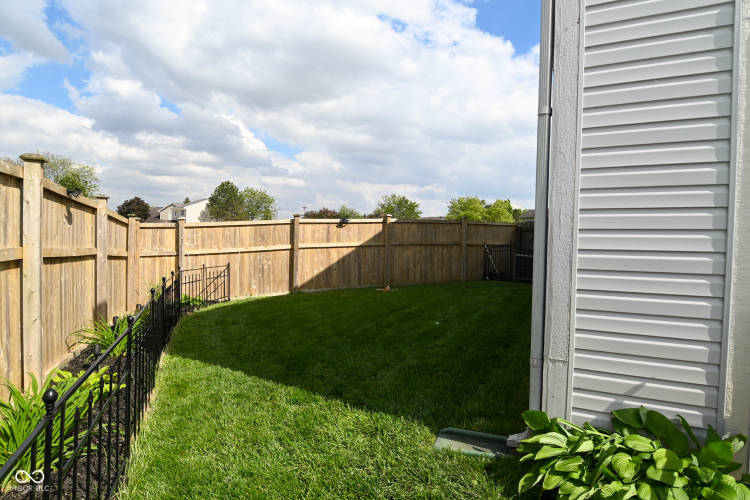 Listing Image 44