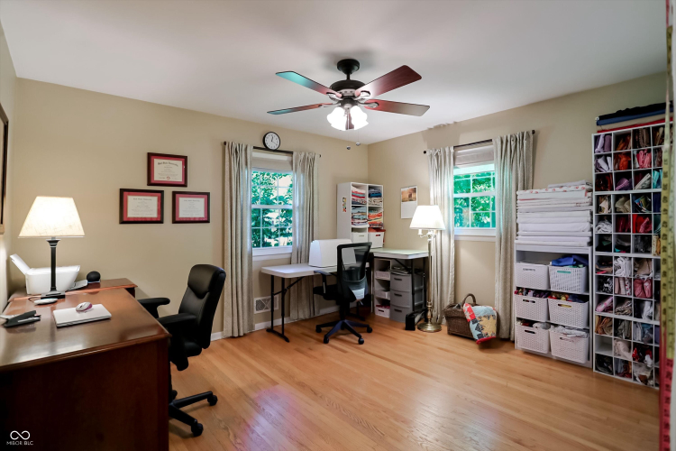 Listing Image 23
