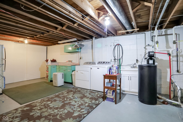 Listing Image 46