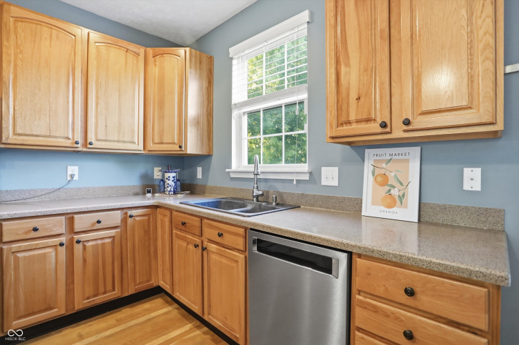 Listing Image 21