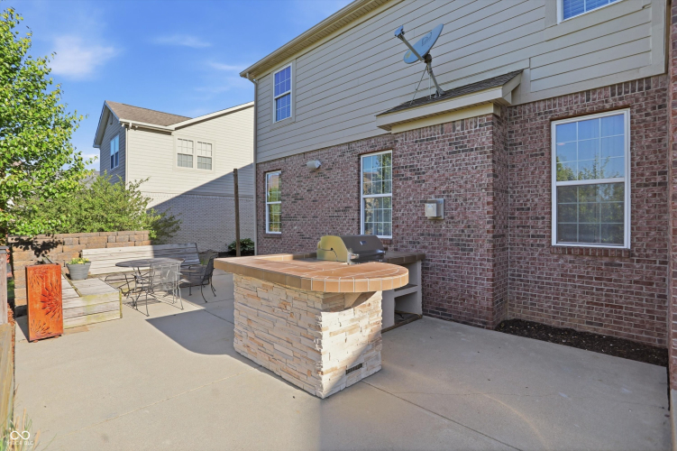 Listing Image 64