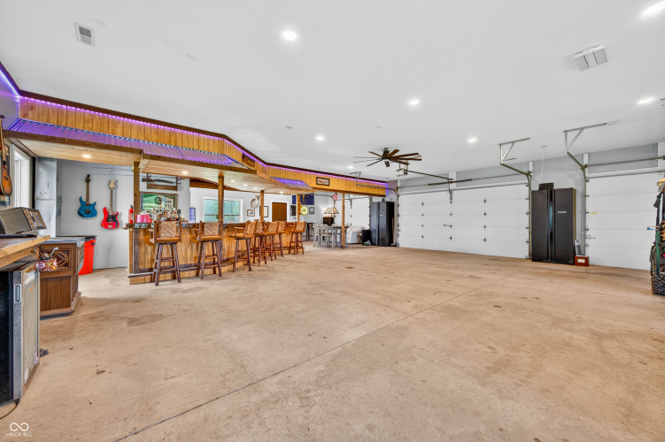 Listing Image 101