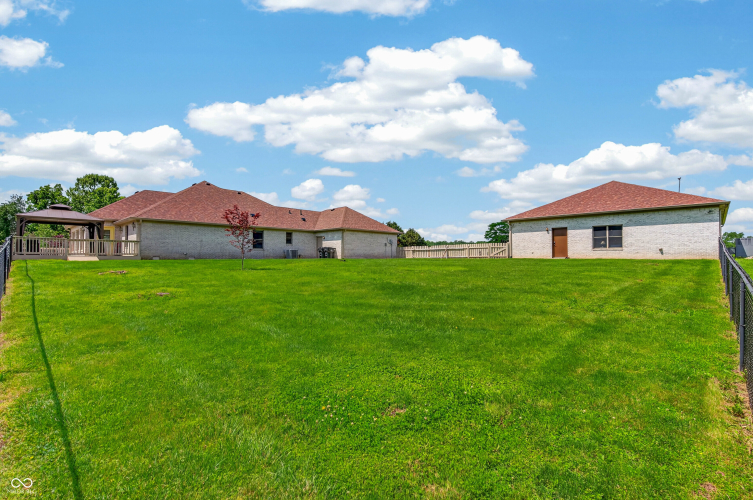 Listing Image 90