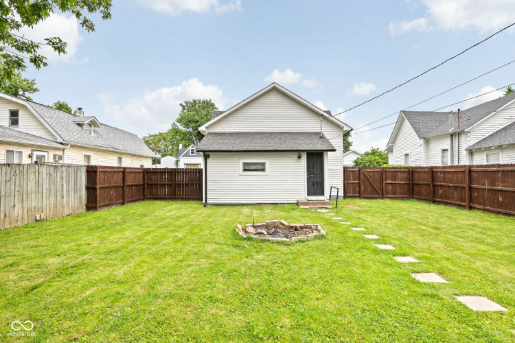Listing Image 24