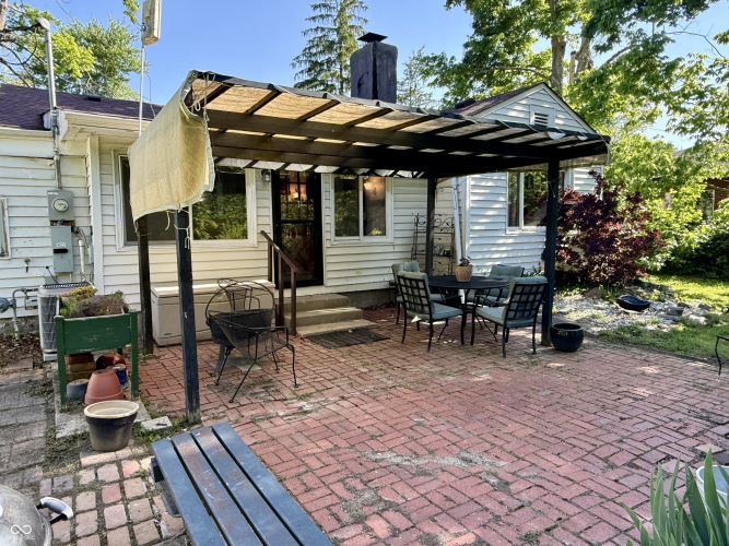 Listing Image 8