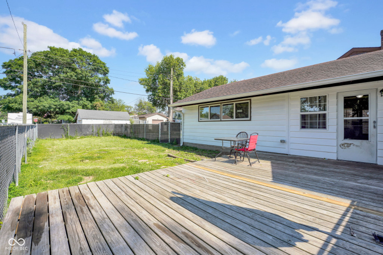 Listing Image 20