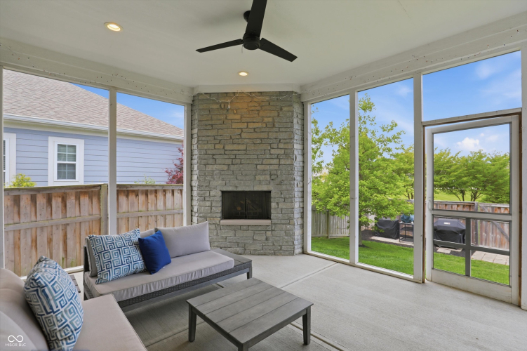 Listing Image 18