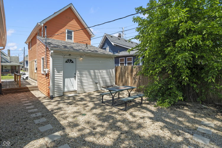Listing Image 32