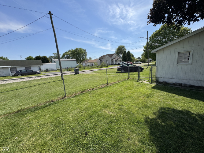 Listing Image 17