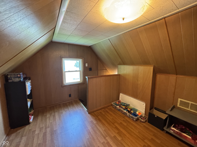 Listing Image 29
