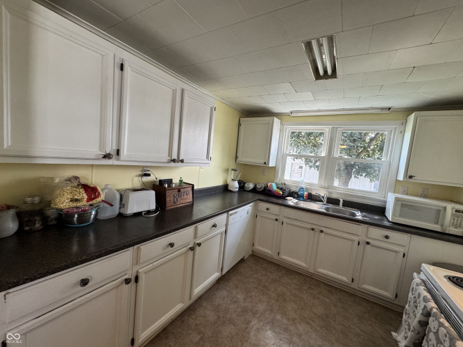 Listing Image 43