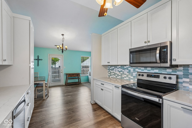 Listing Image 15