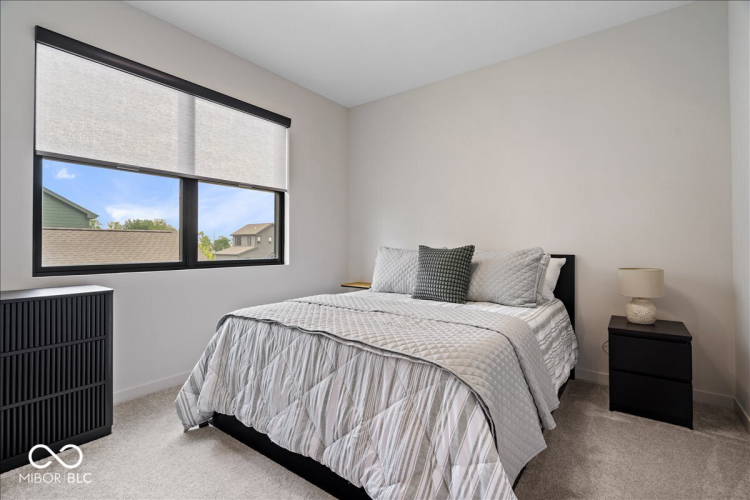 Listing Image 30