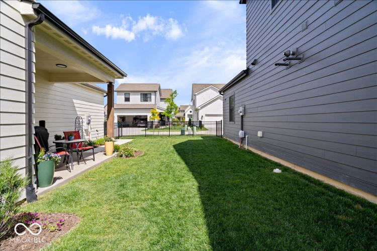 Listing Image 37