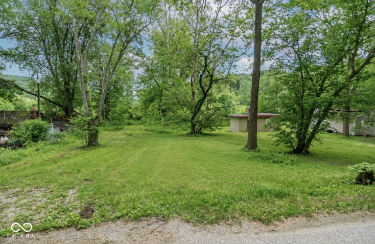 Listing Image 4