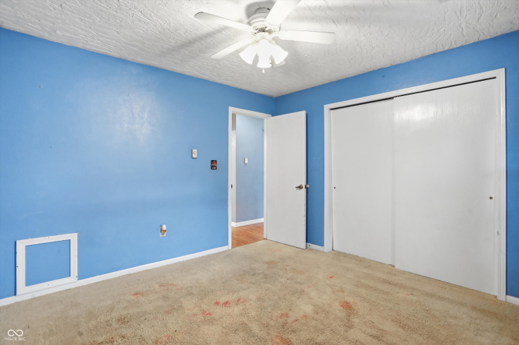 Listing Image 24