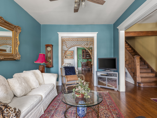 Listing Image 7