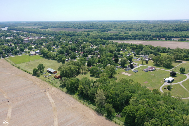 Listing Image 18