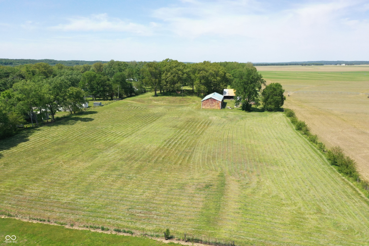 Listing Image 28
