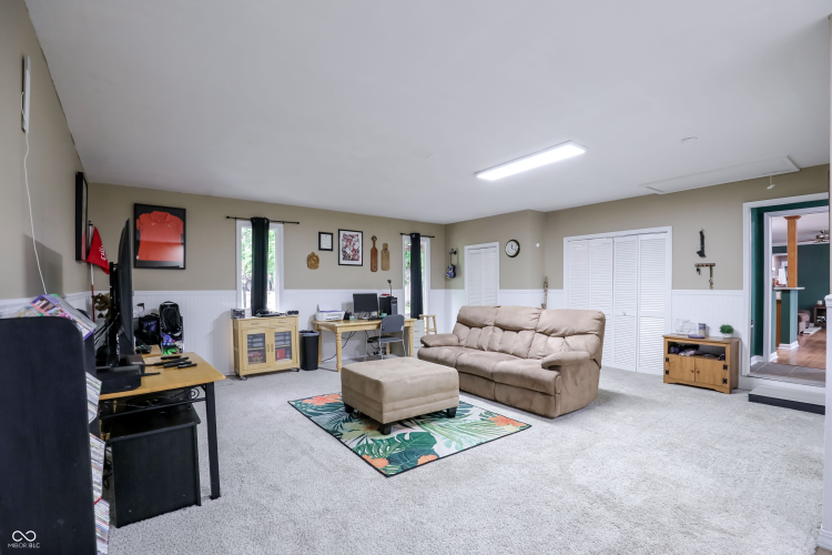Listing Image 33