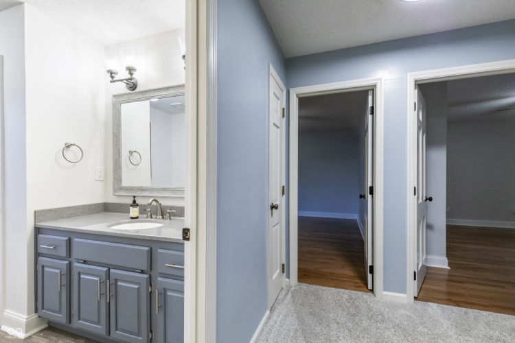 Listing Image 51