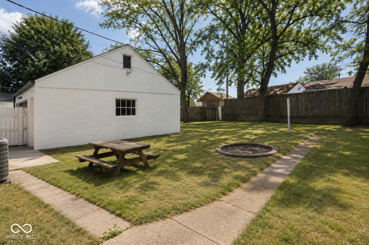 Listing Image 50