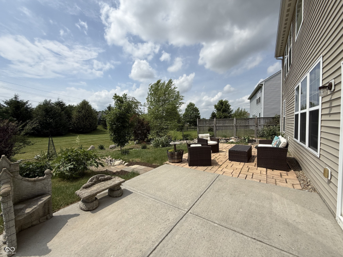 Listing Image 42
