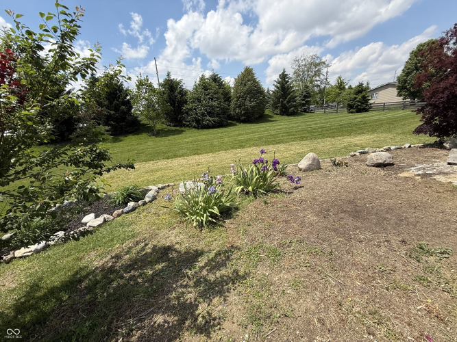 Listing Image 44