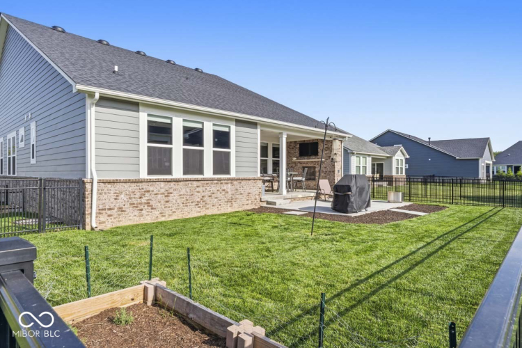 Listing Image 57