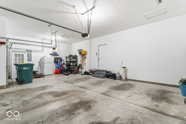 Listing Image 63