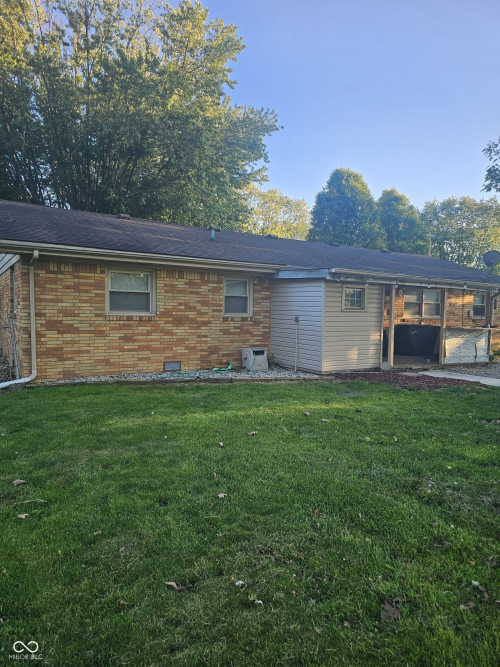 Listing Image 19