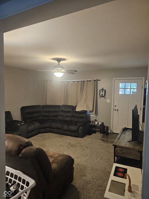 Listing Image 9