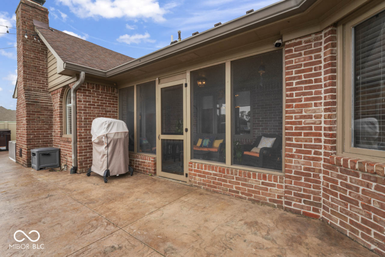 Listing Image 50