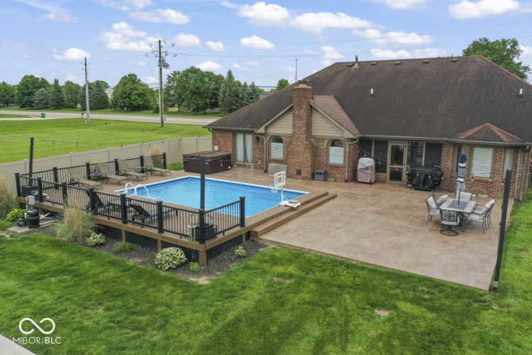 Listing Image 52
