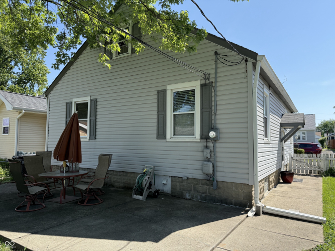 Listing Image 16